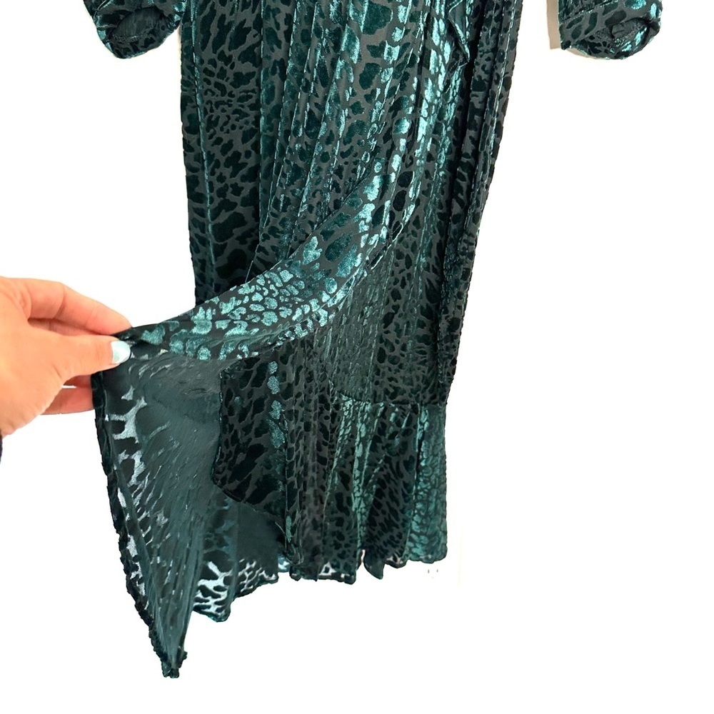 Calvin Klein | Dark Green Burnout Velvet Puff-Sleeve Dress Size 8 - Picture 6 of 12